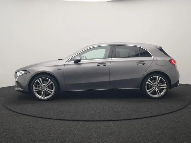 Mercedes-Benz A-klasse 250 e Progressive PHEV 218pk Dealer O.H. | Camera | Lederen Sportstoelen Vent...