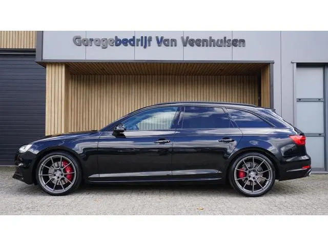 Audi S4 Avant 3.0 TFSI V6T 354pk Quattro *Black Optik* Pano.Dak RS Seats Nappa 20inch LM  Massage-st...