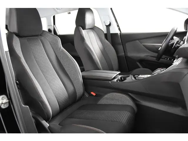 Peugeot 5008 Active 130 *Navigatie*Trekhaak*Park Assist*Carplay*