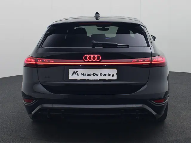 Audi A6 Avant e-tron S edition e-tron 100kWh 367 PK · Tech pro · Panorama-glasdak · Sportstoel plus...