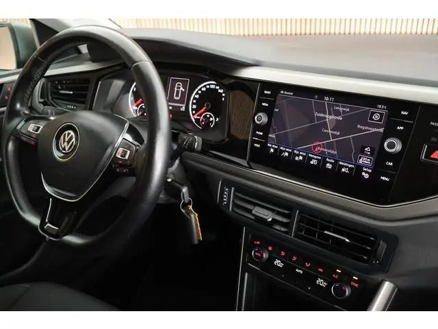 Volkswagen Polo 1.0 TSI 95pk Comfortline Business Parkeersensoren Climate Control ACC