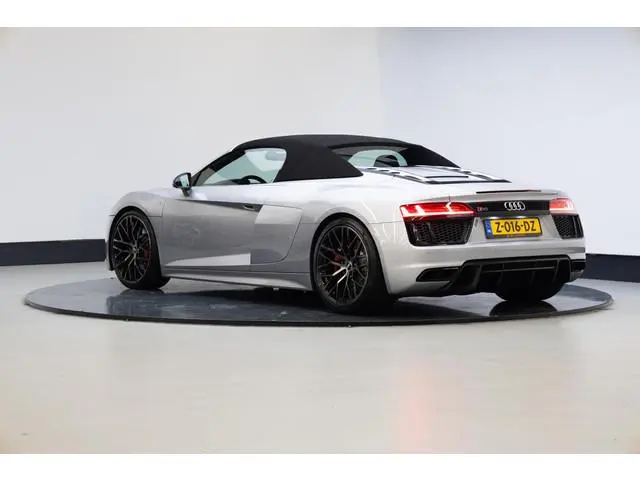 Audi R8 Spyder 5.2 FSI quattro | Carbon | B&O | Sportuitlaat |