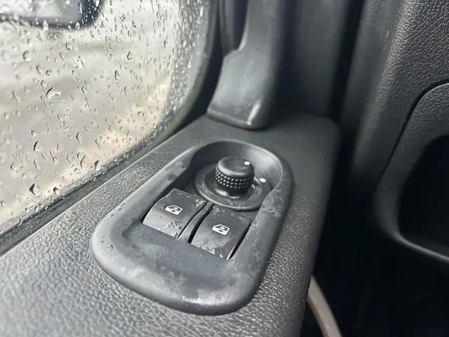 Nissan NV400