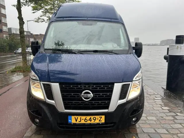 Nissan NV400