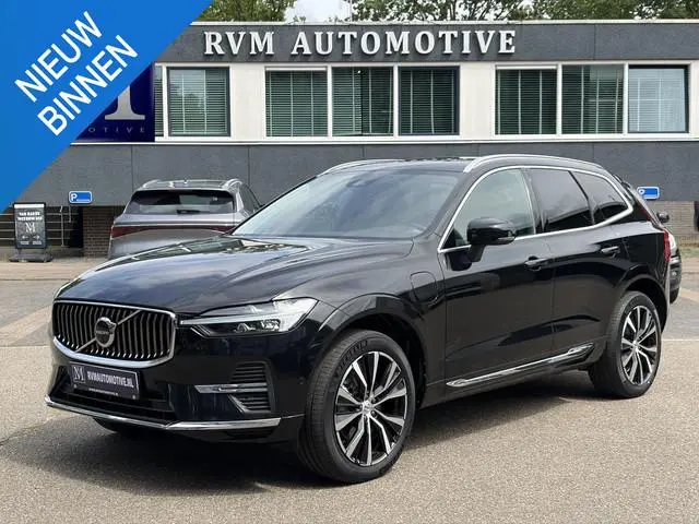 Volvo XC60 2.0 T6 Plug-in hybrid AWD Plus Bright VAN: 44.900,- VOOR: 41.440,- UW WKVOORDEEL: 3.460,-...
