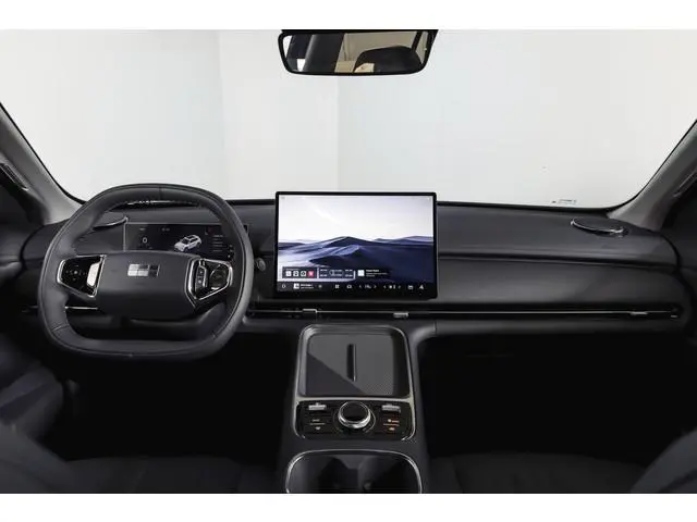 Geely Starray EM-i 1.5 Pro PHEV | 83km Elektrisch | 360° Camera | Stoel-+Stuurverwarming | Adaptive...