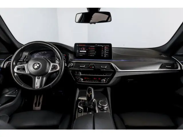 BMW 5-serie 545e xDrive 587 PK High Executive M Sport | Maxton-Pakket | Speciaal uitlaatsyst. | Harm...