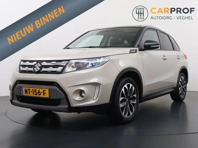 Suzuki Vitara 1.6 High Executive Pano | Trekhaak | NAP | Dealer onderhouden