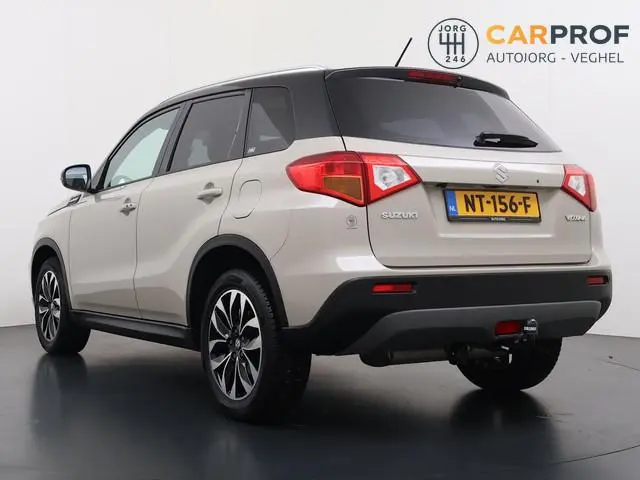 Suzuki Vitara 1.6 High Executive Pano | Trekhaak | NAP | Dealer onderhouden