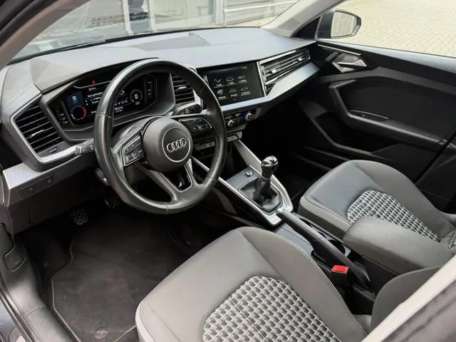 Audi A1 Sportback 30 TFSI 116PK *!* VIRTUAL/ CARPLAY/ 17 INCH/ CRUISE/ STOELVERWARMING *!*