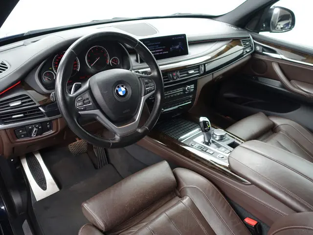 BMW X5 xDrive40e iPerformance M Sport Aut- Memory, Head Up, Stoelventilatie, Stuur/Stoelverwarming,...