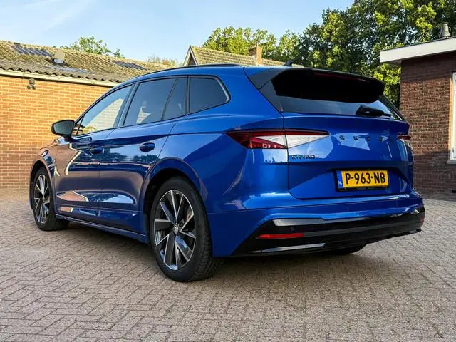 ŠKODA Enyaq iV 60 Sportline - SOH 91,2%, Cruise, Stoelverw., Achteruitrijcamera, 1e eigenaar, Stuurv...