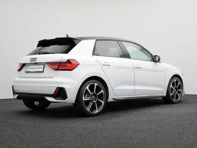 Audi A1 Sportback 30 TFSI Adrenaline S Line | Private lease 549 pm
