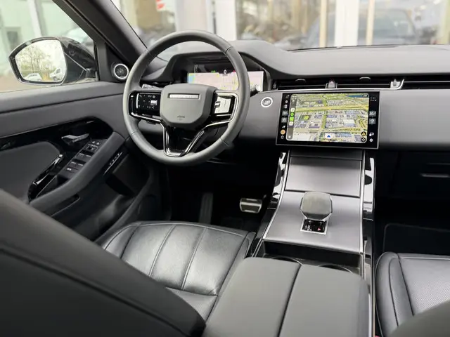 Land Rover Range Rover Evoque 1.5 P300e PHEV AWD R-Dynamic SE FACELIFT|Schuif/kantel|Meridian|360Cam...