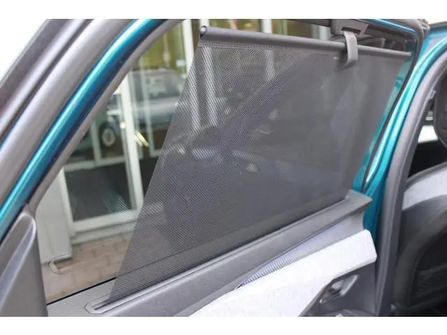 Peugeot e-5008