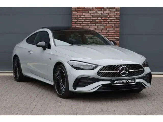 Mercedes-Benz CLE Coupé 300 e AMG Line | Distronic | Memory | Burmester | Panoramadak | Keyless Go |...