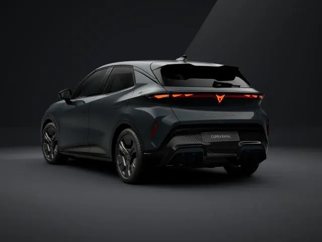 CUPRA Raval Business 56 kWh 211PK | Adaptive cruise Control | Side Assist | Climate Control | Keyles...