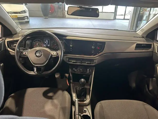 Volkswagen Polo 1.0 TSI Comfortline Navigatie | Airco | Cruise | Bocht verlichting 