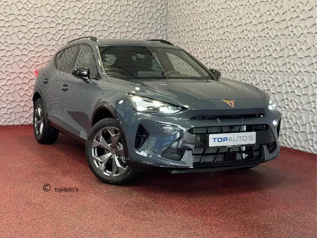 CUPRA Formentor 1.5 TSI 150 PK BENZINE CAMERA STOEL/STUUR ELEK.KLEP VERW. LED LEER CARPLAY ZWARTE.HE...