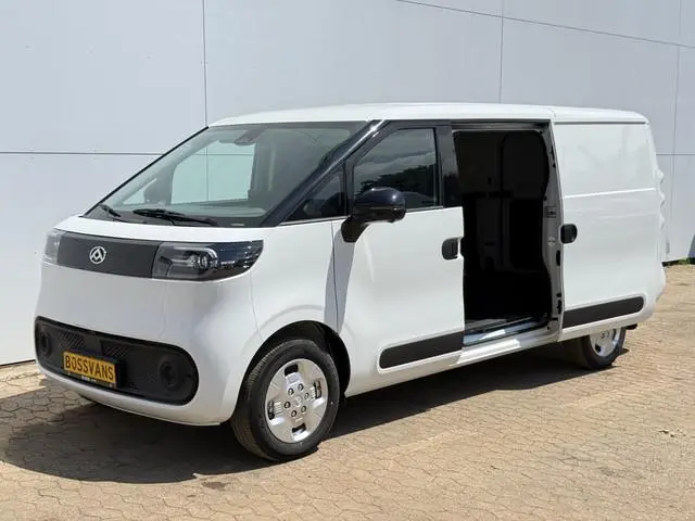 Maxus eDeliver 5 64kWh 163PK Elektrisch! L1H1 335KM WLTP 360° Camera Dubbele schuifdeuren Snelladen...