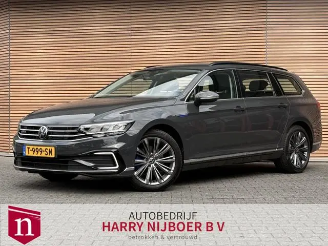 Volkswagen Passat Variant 1.4 TSI PHEV GTE Business Camera / Trekhaak / Comfortstoel / Carplay