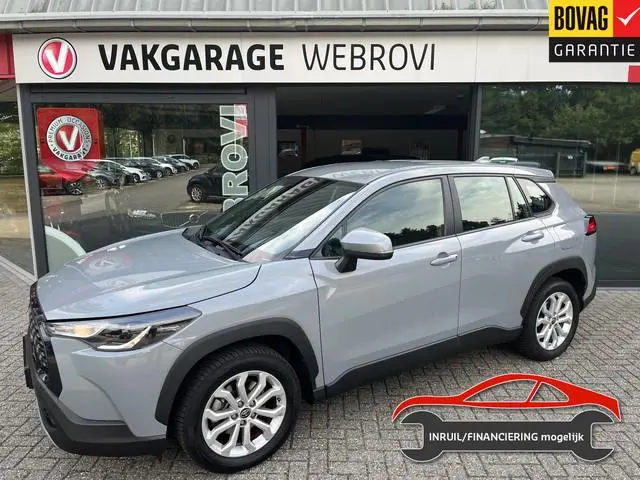 Toyota Corolla Cross 2.0 High Power Hybrid Active Cement Grey Met