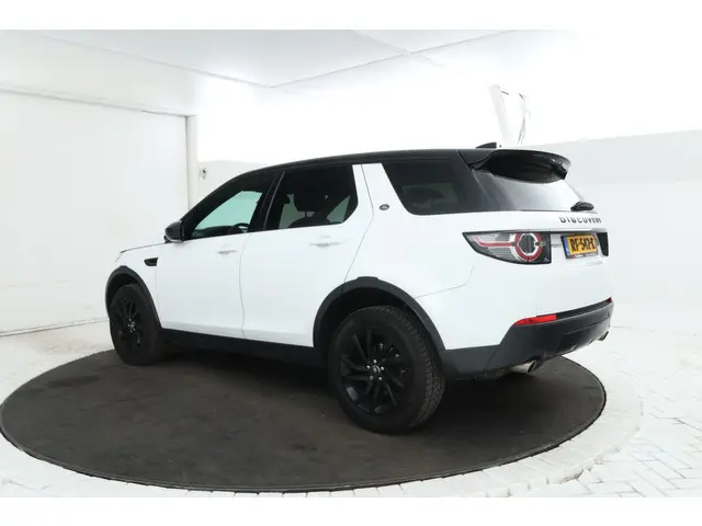 Land Rover Discovery Sport 2.0 TD4 HSE Automaat, Panorama, Leer, climate,
