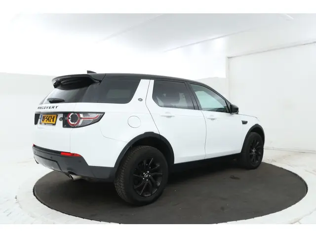 Land Rover Discovery Sport 2.0 TD4 HSE Automaat, Panorama, Leer, climate,