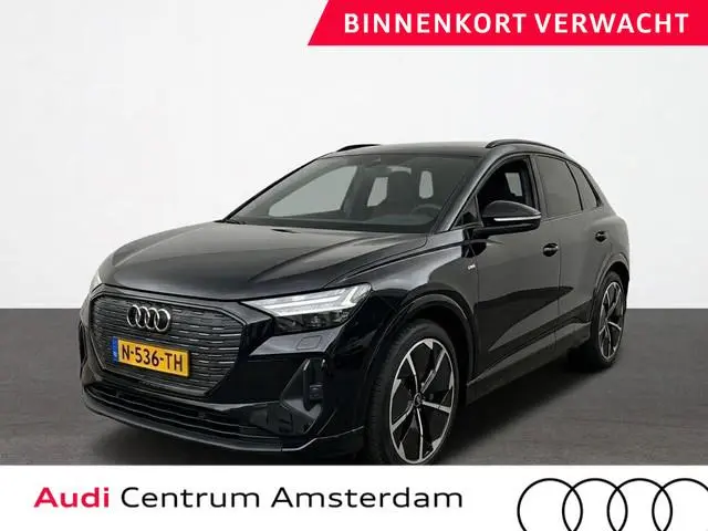 Audi Q4 e-tron 50 quattro S edition 77 kWh Lederen bekleding | 21 inch lichtmetalen velgen | Parkeer...