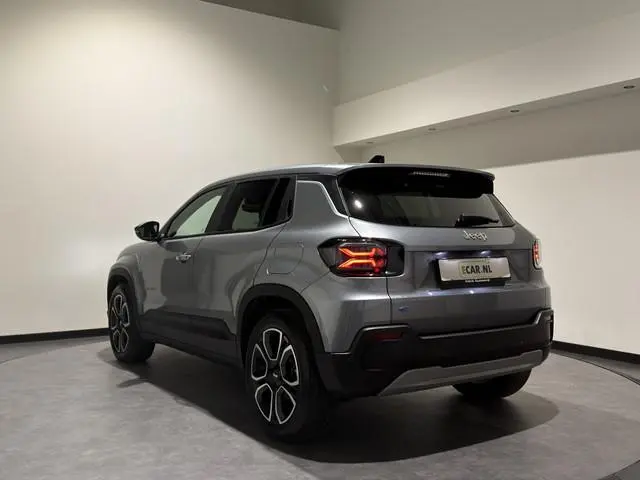 Jeep Avenger Altitude 54 kWh | Warmtepomp | Keyless | LED