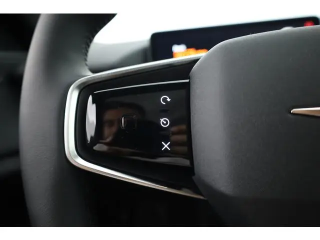 Polestar 4