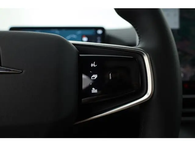 Polestar 4