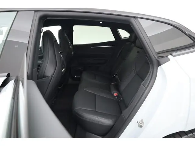 Polestar 4