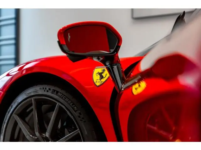 Ferrari SF90 Spider