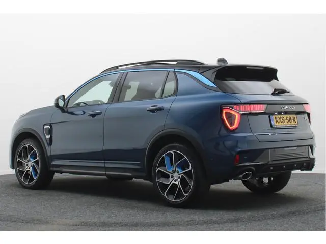 Lynk & Co 01 1.5 Plug-in Hybrid 360° Camera, Panoramadak, Zwarte hemel, ACC, Apple Carplay, Infinity...