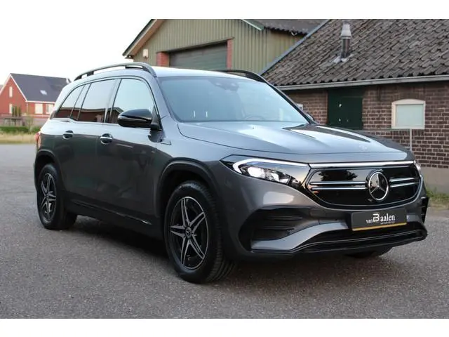 Mercedes-Benz EQB