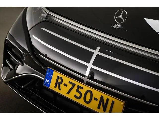 Mercedes-Benz EQS