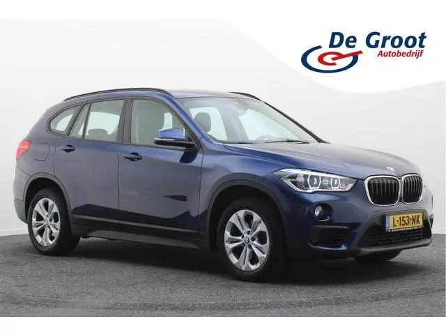 BMW X1 sDrive18i High Executive Edition LED, Navigatie, Sportstoelen, Stoelverwarming, PDC