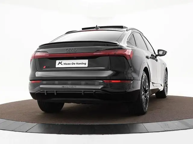 Audi Q8 Sportback e-tron 55 408pk Quattro S Edition 115 kWh · SOH 95,1% · Panoramadak · Luchtvering...