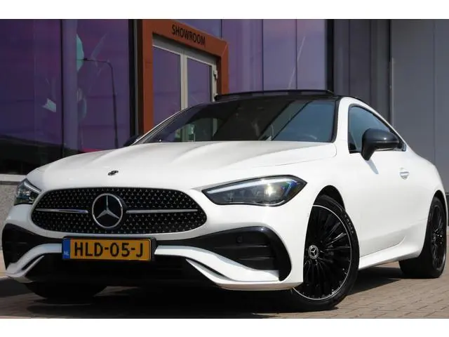 Mercedes-Benz CLE Coupé 200 AMG Line | Pano. dak | Night pakket |