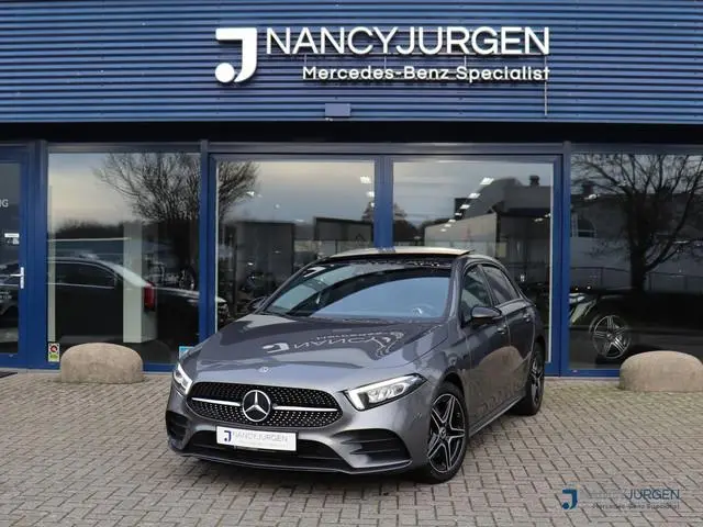Mercedes-Benz A-klasse 250 e AMG Limited | Navi | Pano | MBUX High End | LED | 18’’ AMG | Camera + P...