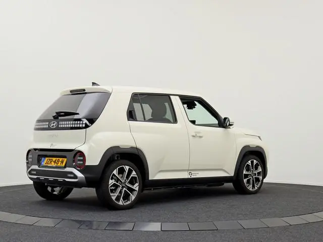 Hyundai INSTER Pulse 49 kWh | DEMO-voordeel | private lease €439 p.m.