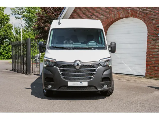 Renault Master 2.3 dCi 135PK L3H2 NAVI CAMERA PDC V+A Renault Master T35 2.3 dCi 135 L3H2 Comfort