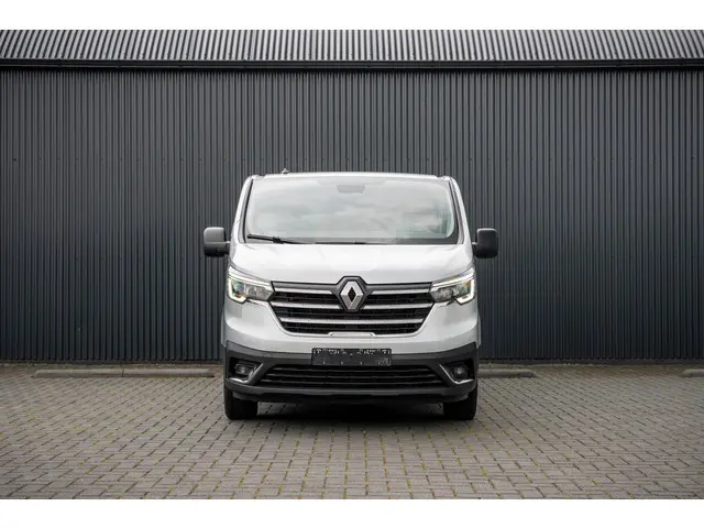 Renault Trafic Blue dCi 150PK | L2H1 | 9-Zits | LED | Canera | Navi | Zijschuifdeur R+L | Cruise | A...