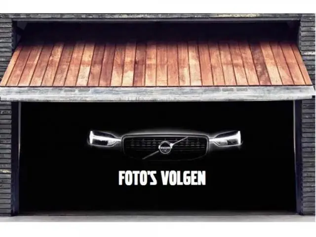 Volvo V40 2.0 T2 122PK Kinetic | Stoelverwarming | Cruise Control | PDC V+A | 16'' |