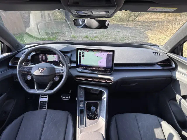 CUPRA Terramar 1.5 TSIe 150PK BUSINESS HEAD-UP/NAVI/CAMERA/LEDER MATRIX FABRIEKS GARANTIE