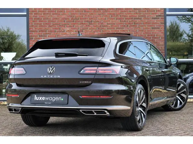 Volkswagen Arteon Shooting Brake 1.4 TSI eHybrid R-Line Pano R-zetels Trekh DCC ACC