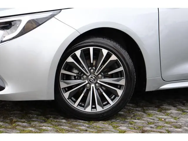 Toyota Corolla Touring Sports Hybrid 140 Dynamic Limited, Stuurverwarming Parkeersensoren