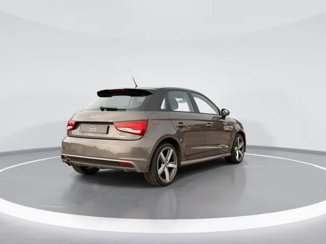 Audi A1 Sportback 1.0 TFSI S Line |CRUISE|AIRCO|LM VELGEN 17"|1e EIGENAAR|ORIG. NL|NAP| 18171 / 4473