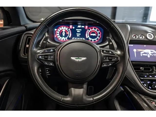Aston Martin DBX